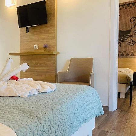 Hotel Relais Del Borgo- Domo Loiri Porto San Paolo Zimmer foto